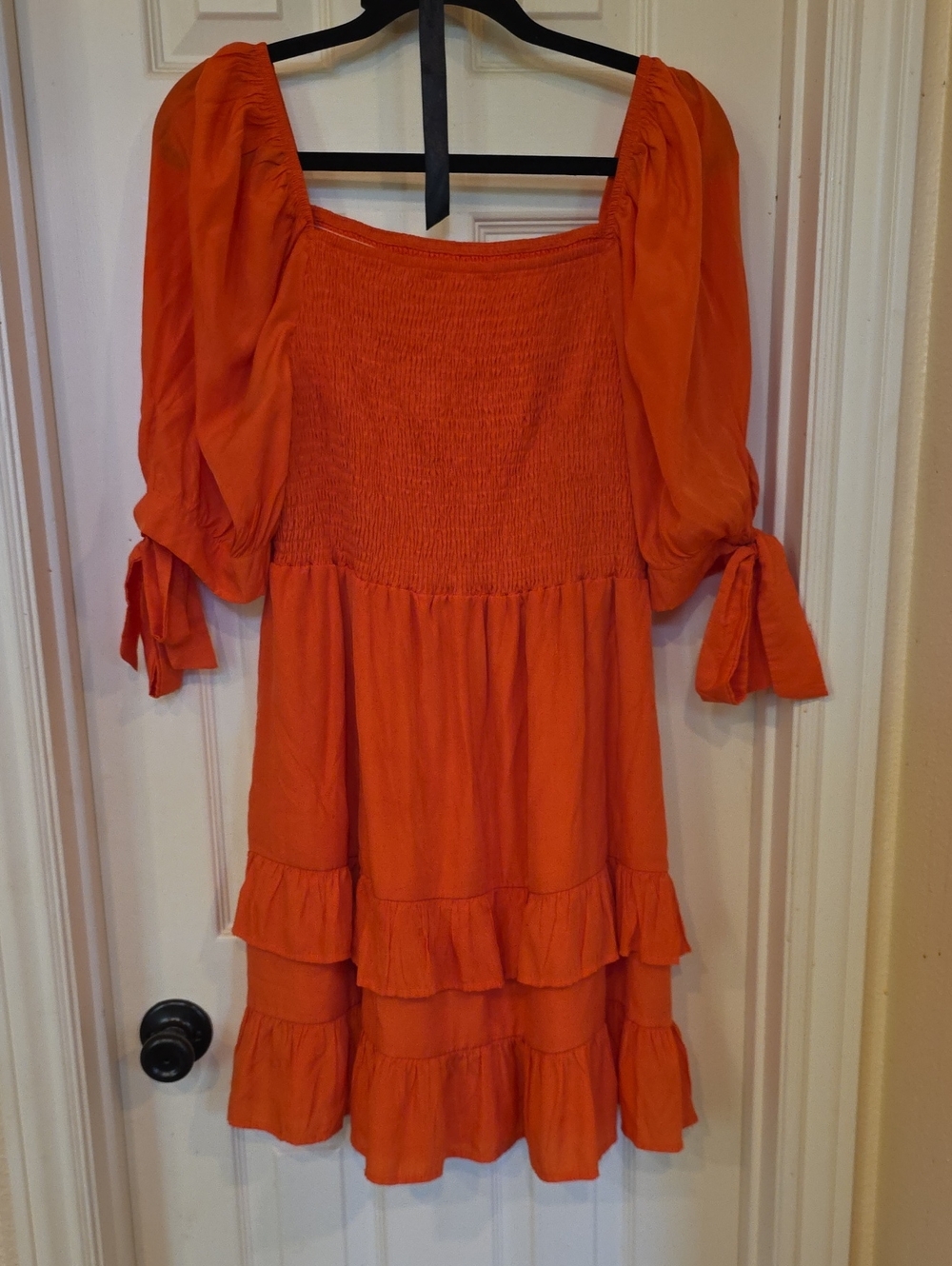 Women's Orange Tiered Puff-Sleeve Dress
